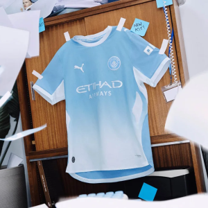 PUMA Manchester City Heimtrikot 2026–27: eine zurückhaltendere Weiterentwicklung
