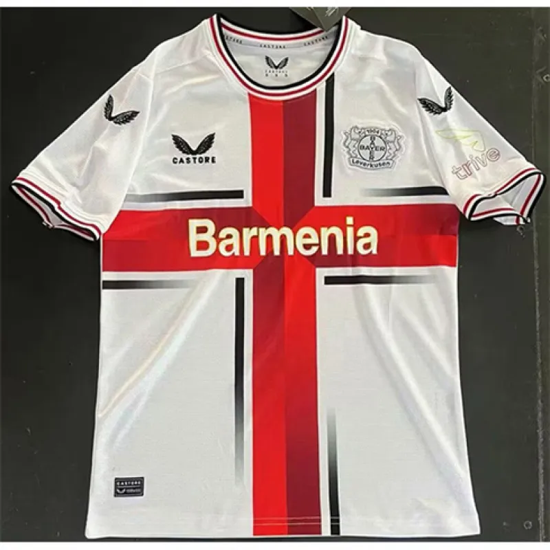Kit di casa del Bayer Leverkusen, bianco, 2024/25