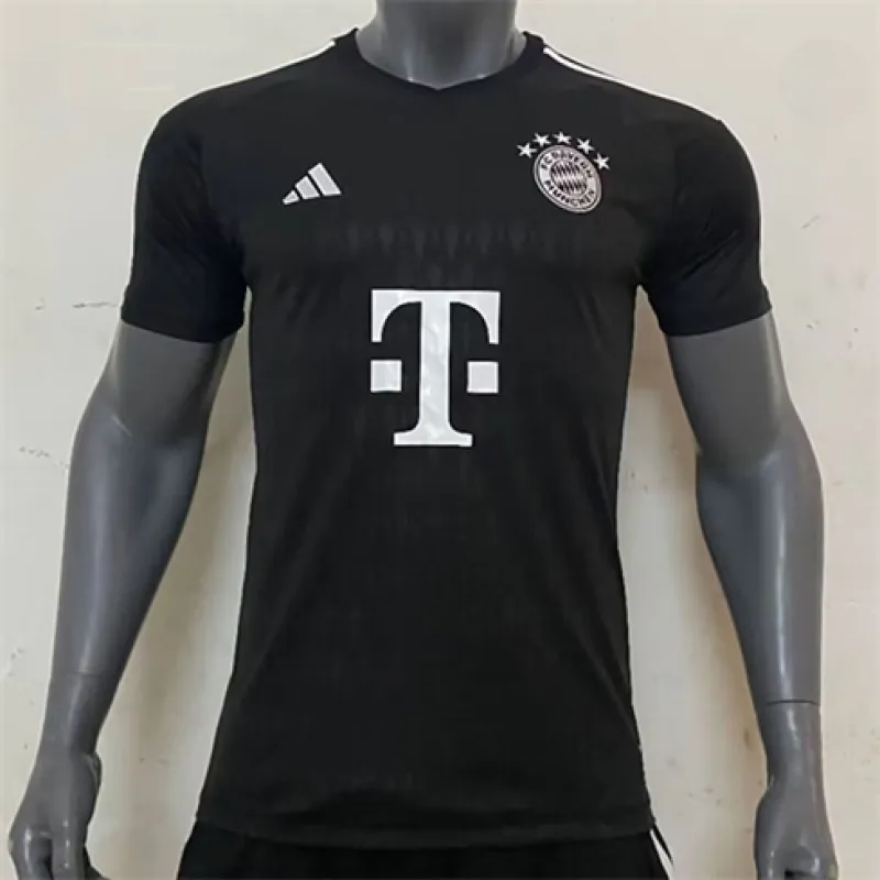 Bayern Munich 2024/25 Goalkeeper Kit - Black