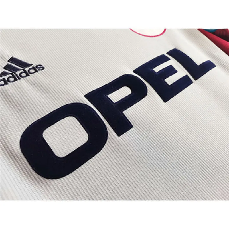 Bayern Munich 1998 - 1999 Away Retro Kit - Grey and White