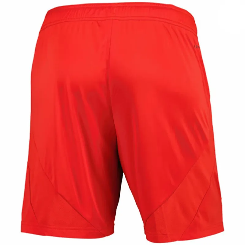 Pantalones cortos de local rojos del Bayern Munich para la temporada 2024/2025