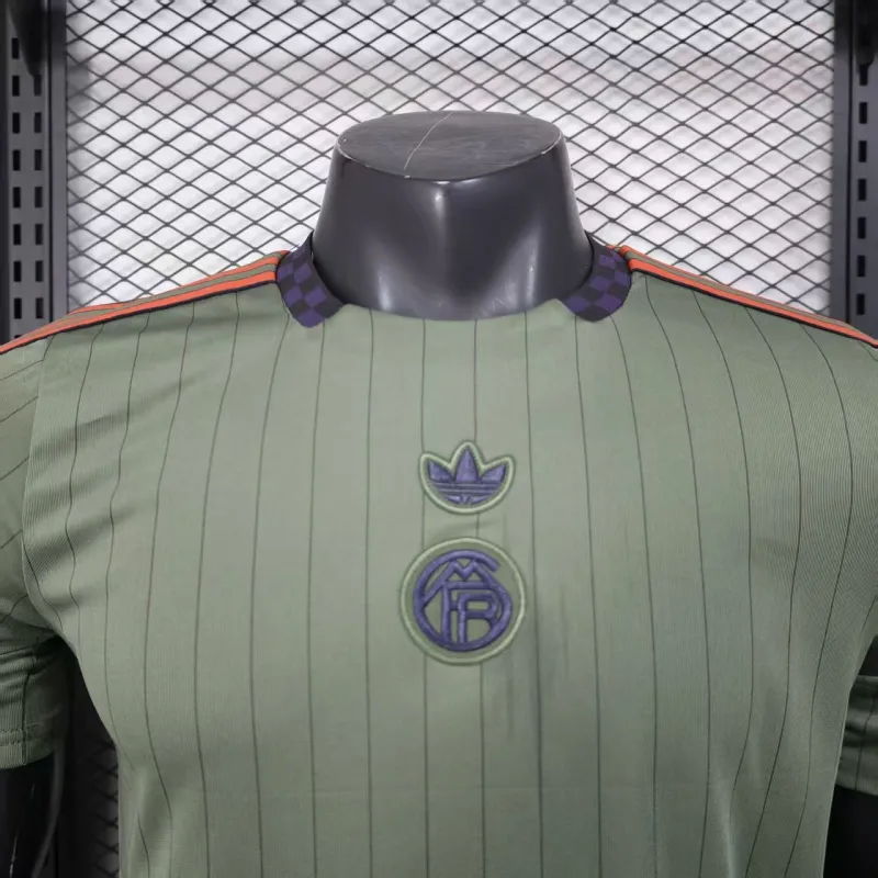 Bayern München Spieler-Trikot Freizeitedition 2025/26 - Grün