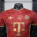 Bayern Monaco Maglia Giocatore Edizione di Anniversario 2025/26 - Rosso