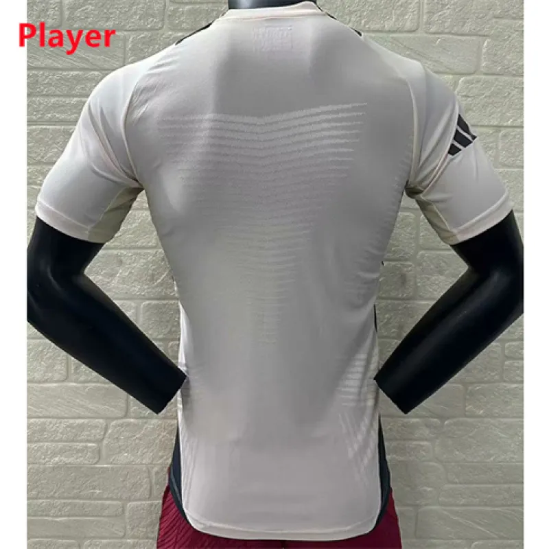 Real Madrid Training Player Jersey 2024/25 - White