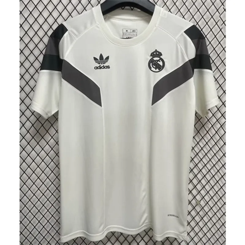 Maglia edizione speciale del Real Madrid 2024/25 - Bianca