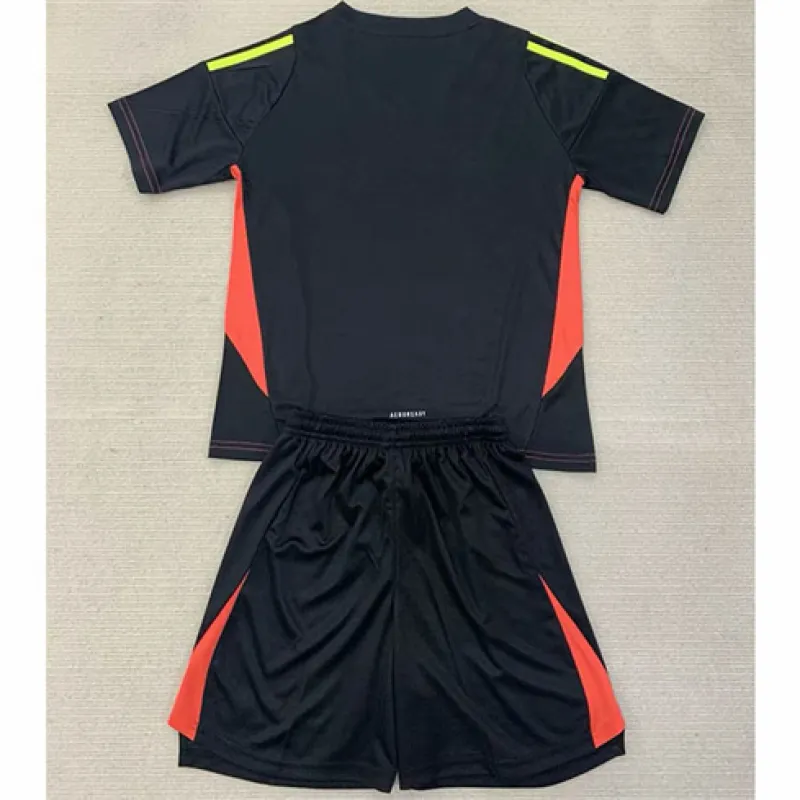 Real Madrid Kids' Goalkeeper Jersey and Shorts 2024/25 - Black