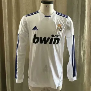 Maillot rétro à manches longues du Real Madrid 2010/11 domicile - Blanc