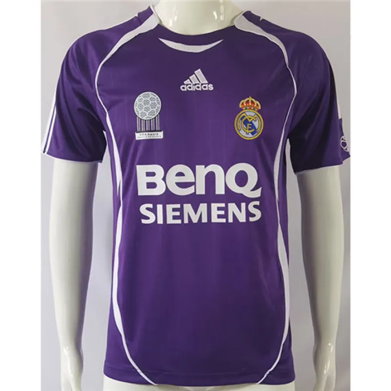 Real Madrid Retro Football Shirt 2006 - Purple