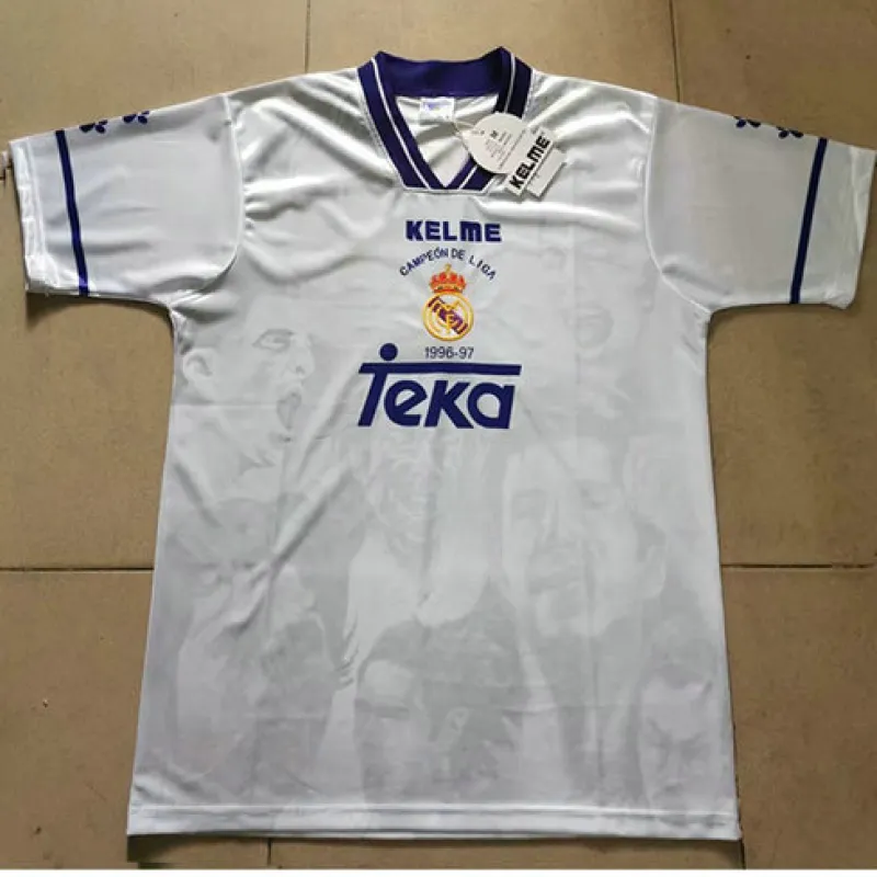 Real Madrid Retro Jersey 1996/97 UEFA Champions League - White