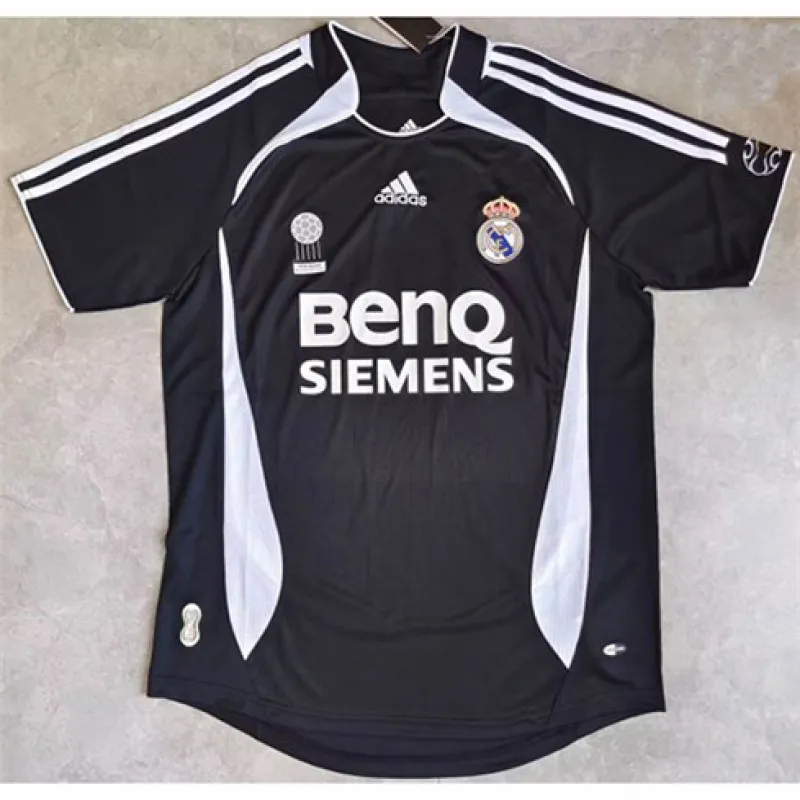 Real Madrid Retro Third Jersey 2006/07 - Black