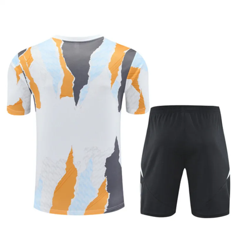 Maglia di allenamento + shorts del Real Madrid 2024/25 - Bianca