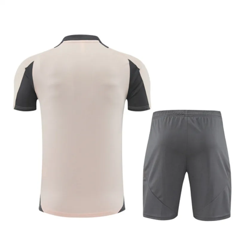 Maillot de formation + shorts du Real Madrid 2024/25 - Abricot