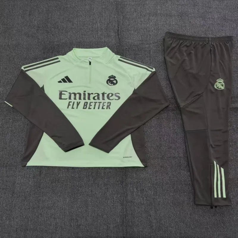 Real Madrid 2025/26 Kids Sports Set light green
