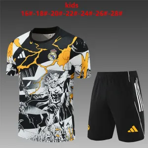 Real Madrid 2025/26 tenue d entraînement Marvel enfant noir