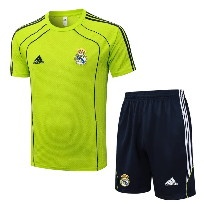Real Madrid Trainingsshirt + Shorts 2025/26 - Grün