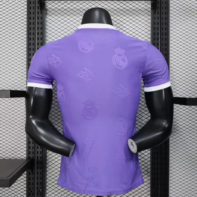 Real Madrid Maillot de Joueur Édition Spéciale 2025/26 - Violet