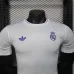 Real Madrid Maillot de Joueur Édition Spéciale 2025/26 - Blanc