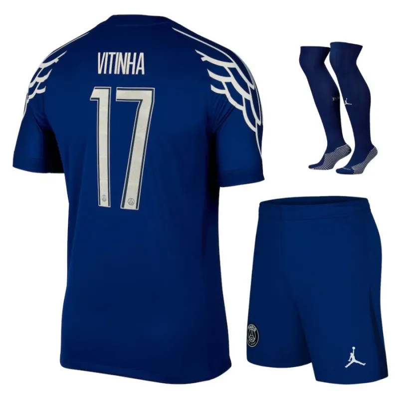 Set della quarta kit per bambini di Paris Saint - Germain 2024/25 indossato da Vitinha - Blu