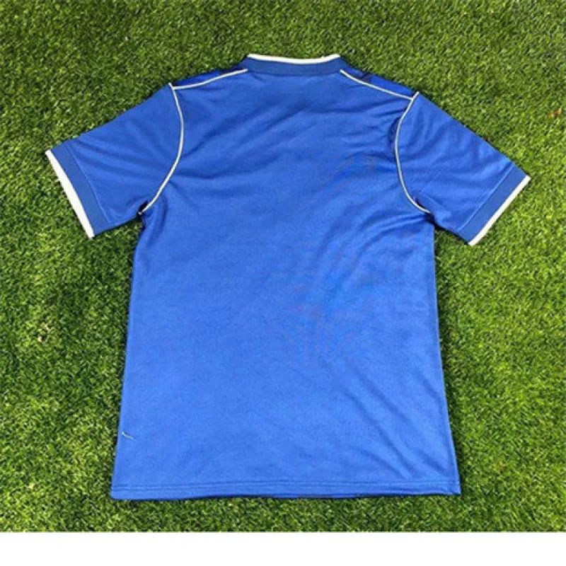 Everton's 1987/88 retro home jersey - blue