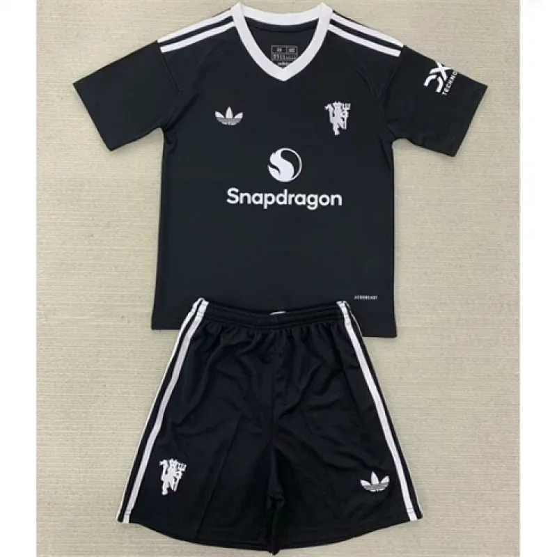 Maglia di portiere + pantaloncini per bambini di Manchester United 2024/25 - Nero