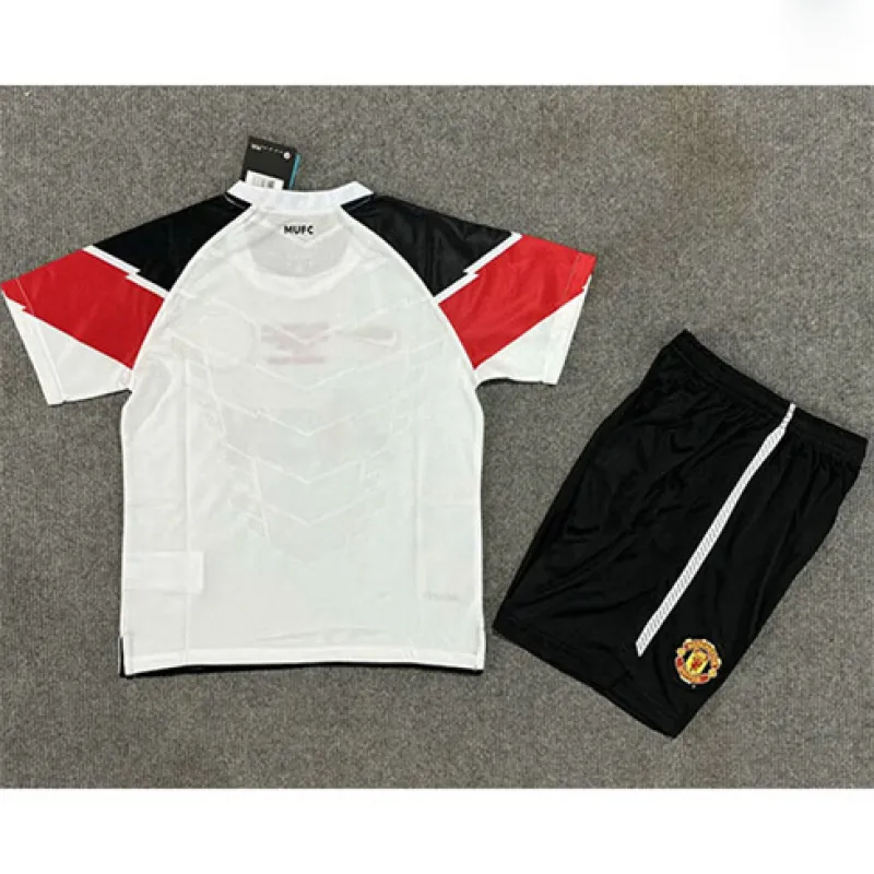 Manchester United Kids' Retro Jersey 2011/12 Away - White