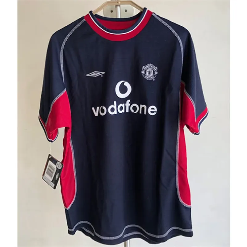 Manchester United Retro Third Jersey 2001/02 - Blue