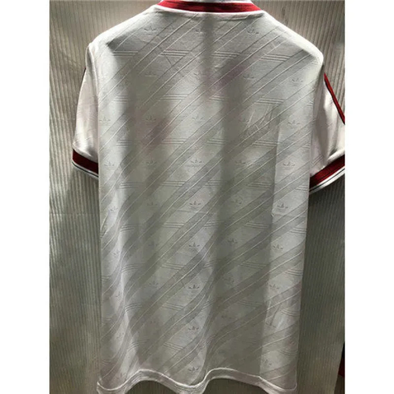 Maillot rétro d'extérieur de Manchester United 1986 - Blanc