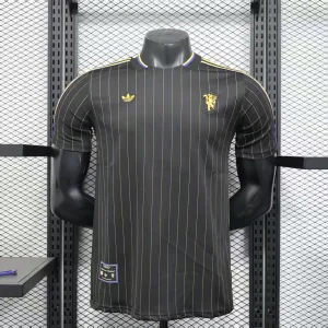Manchester United Maglia Giocatore Edizione Casual 2025/26 - Nero