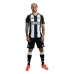 Newcastle United 2024/25 Heimspieler-Trikot - Schwarz/Weiß