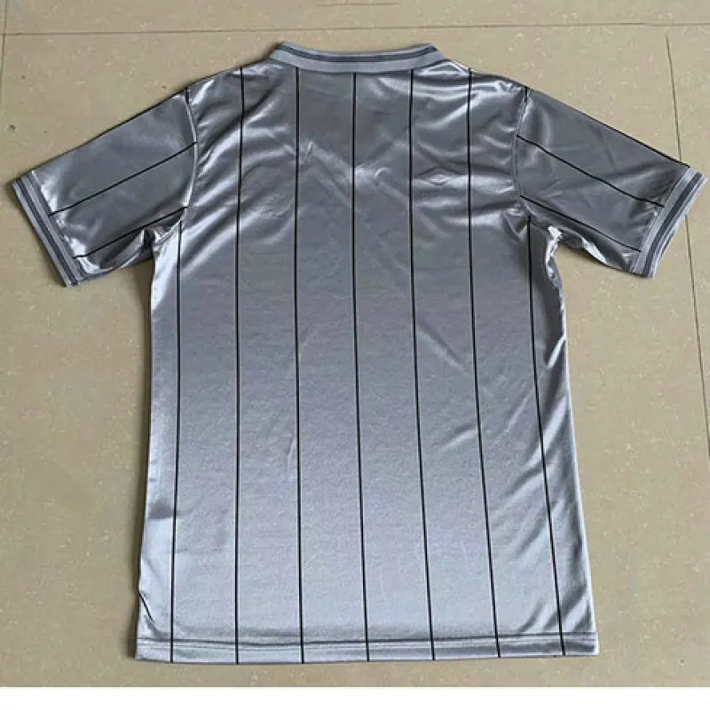 Maillot extérieur rétro de Newcastle United 1984 - Gris