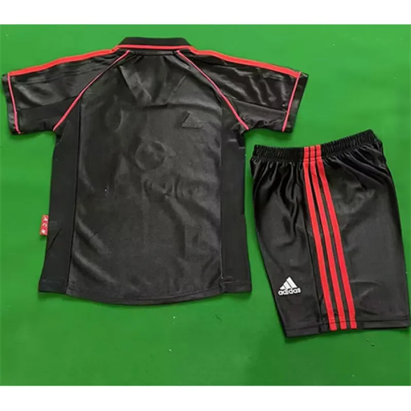 Maglia retro infantile terza di AC Milan 1998/99 - Nera