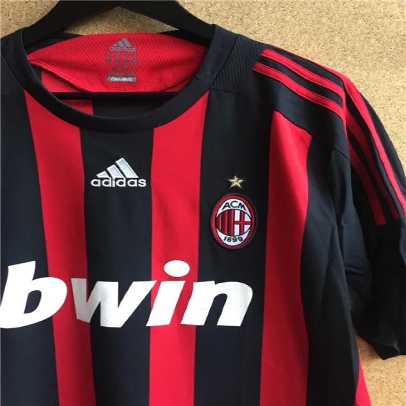 Maglia retro di casa dell'AC Milan 2008/09 - Rossa