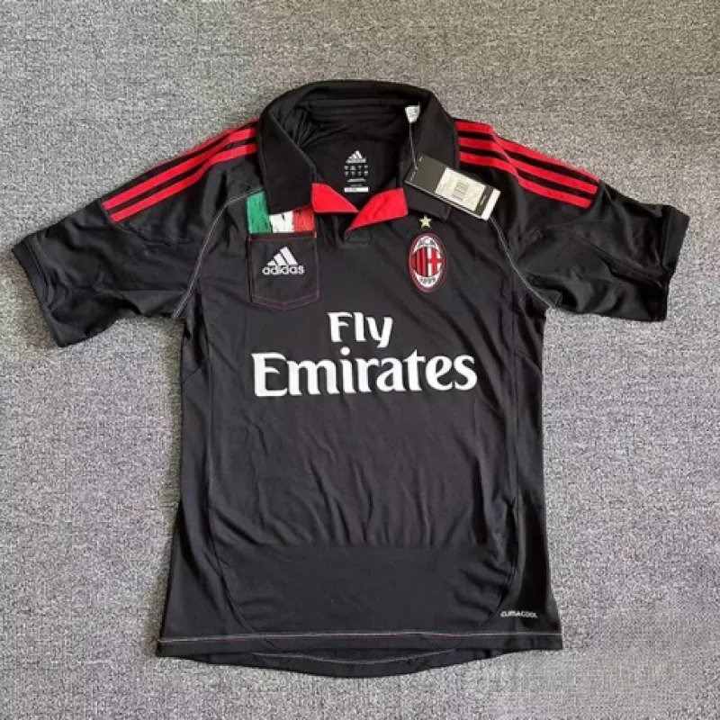 Maglia retro terza dell'AC Milan 2012/13 - Nera