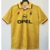 Terza maglia retro dell'AC Milan 1995/96 - Gialla