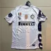Maglia d'esterno retro dell'Inter Milan 2010/11 - bianca