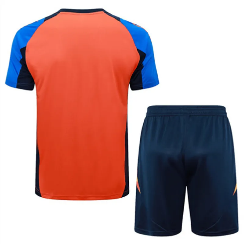 Juventus 2024/25 training jersey + shorts - orange