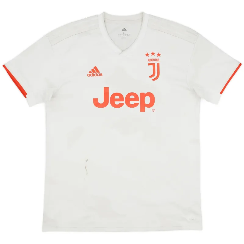 Cristiano Ronaldo's Juventus 2019/20 Away Retro Jersey No.7 - White