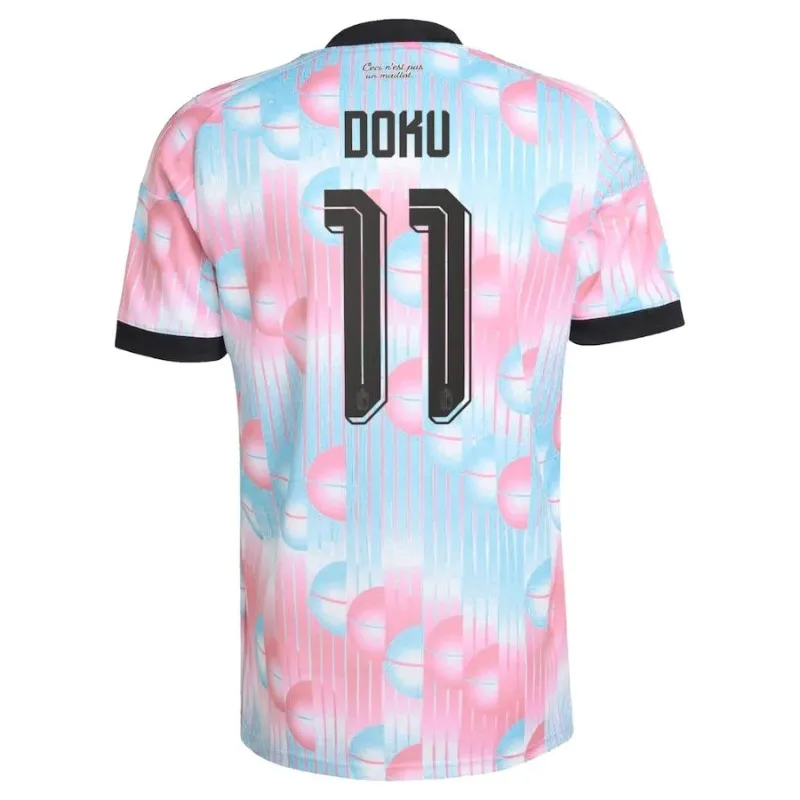 Conjunto Niño Visitante Bélgica DOKU 2026/27 Azul Rosa