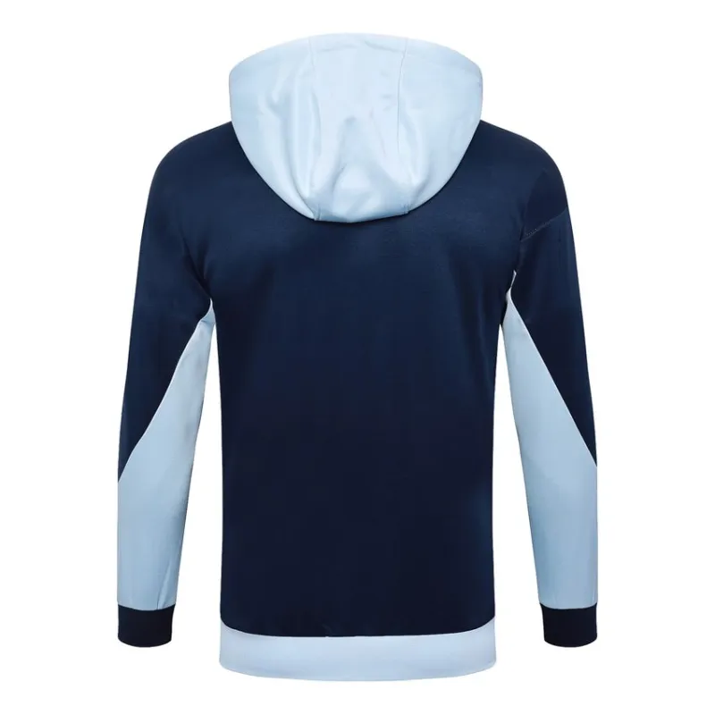 Le survêtement avec capuche et les pantalons de l'équipe de France pour la saison 2024/25 - blanc/bleu.