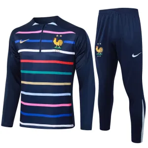 The sportswear and pants of the French national team for 2024/25 - with blue patterns.