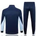 La veste de sport et les pantalons de l'équipe de France 2024/25 - bleu