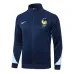 La veste de sport et les pantalons de l'équipe de France 2024/25 - bleu
