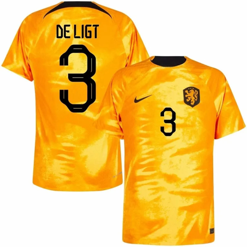 La maglia di casa dei Paesi Bassi per la Coppa del mondo di calcio 2022 di De Ligt - arancione