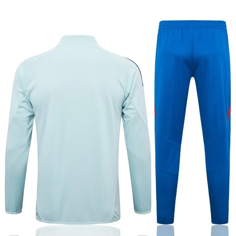 Spain's 2024/25 sports jacket + trousers - white
