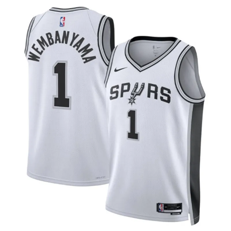 Victor Wembanyama. San Antonio Spurs. 2023. Weiß