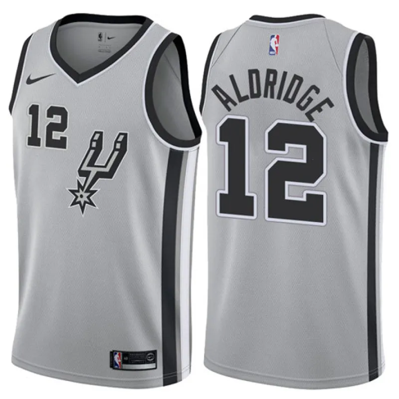 LaMarcus Aldridge. San Antonio Spurs. Grey