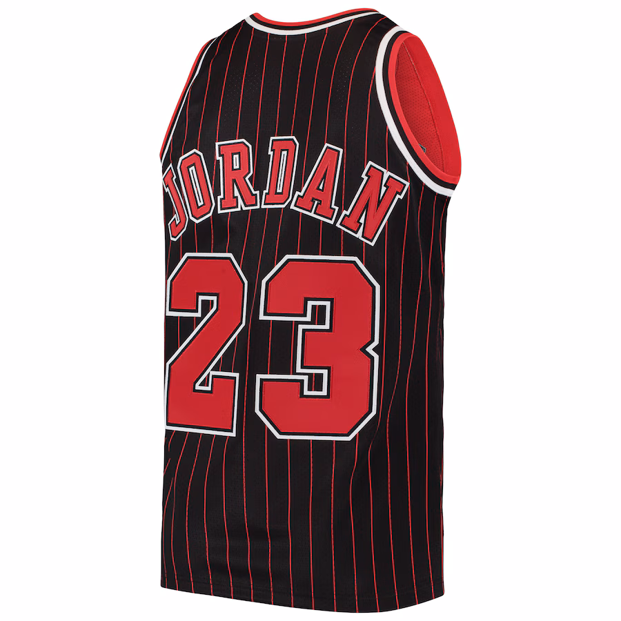 Michael Jordan Chicago Bulls Mitchell & Ness 1996/97 Hardwood Classics Jersey - Black