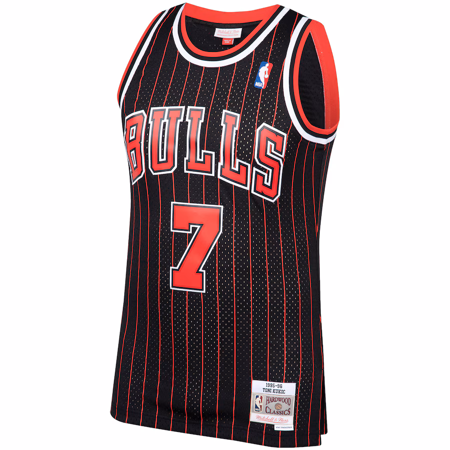 Toni Kukoč Chicago Bulls Mitchell & Ness 1995/96 Hardwood Classics Swingman Jersey - Black